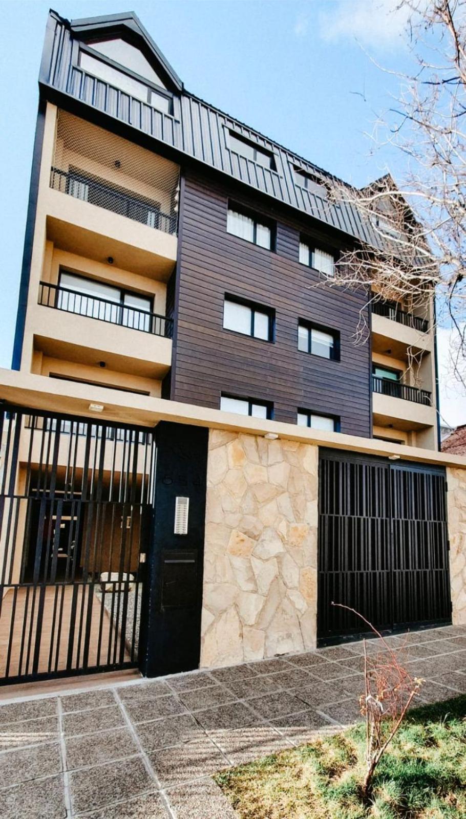 Palacios Bari Alojamientos San Carlos de Bariloche Exterior photo